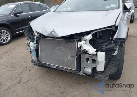 2018 Toyota Rav4 Xle из США, поврежденный, VIN JTMRFREV5JJ246052